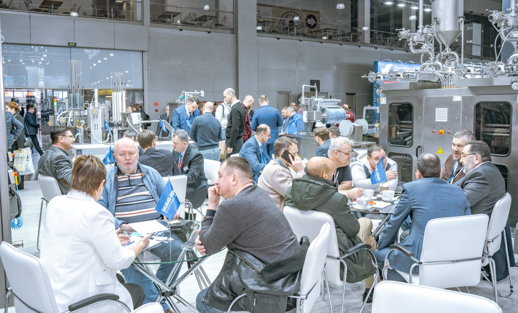 TAURAS-FENIX на DairyTech — стенд и инженерные решения для молочных производств